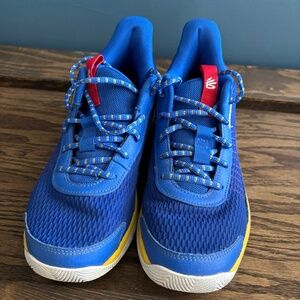 Curry Basketball Shoes